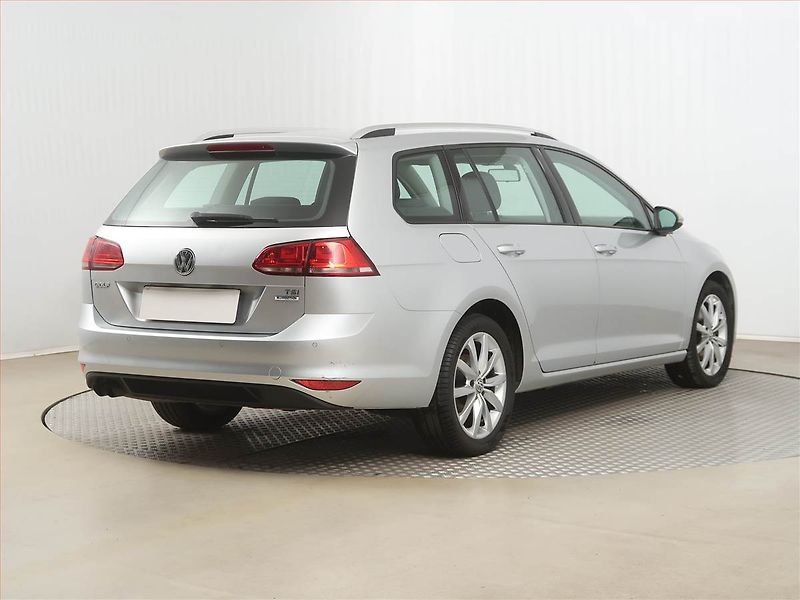 Volkswagen Golf (2015) 1.4 TSI, Tempomat - fotka 5 z 15