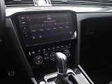 Volkswagen Arteon 2,0 TDi DSG R-line Pano - náhled 17