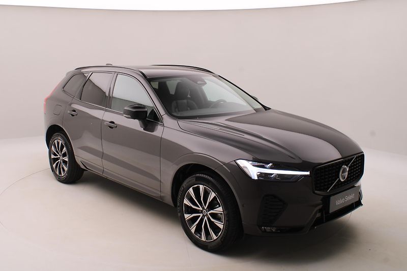 Volvo XC60 B5 AWD DARK PLUS AUT - fotka 17 z 53