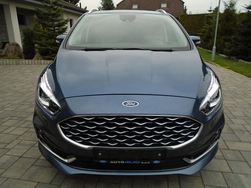 Ford S-MAX 2,0EcxoBlue 140kW 8A Vignale - fotka 5 z 46