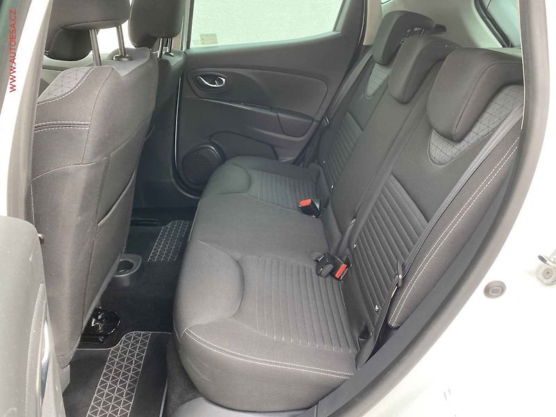 Renault Clio (2013) 1.2 i, ČR, AC, výhřev sed - fotka 10 z 17
