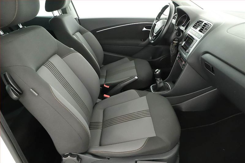 Volkswagen Polo (2016) 1.4 TDI, Tempomat - fotka 7 z 15