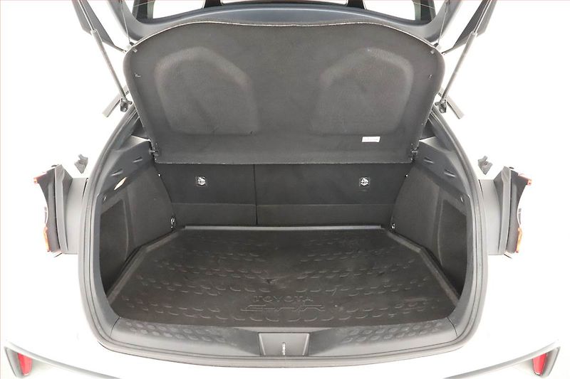 Toyota C-HR (2019) Comfort 1.8 Hybrid - fotka 17 z 18