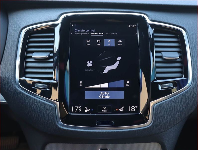 Volvo XC90 (2016) D5 AWD - fotka 19 z 28