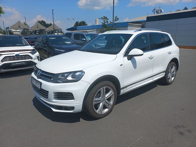 Volkswagen Touareg R-Line 4,2 V8 TDi 4motion - fotka 1 z 15