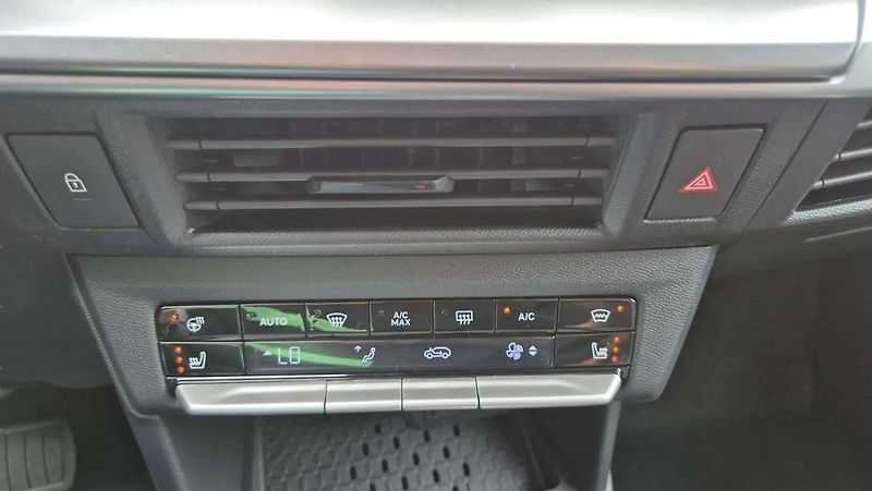 Opel Frontera (2026) Edition Hybrid 1.2 TURBO (81kW - fotka 28 z 40