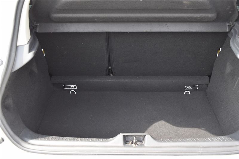Renault Clio 1,2 i 54KW KLIMA ALU - fotka 26 z 47