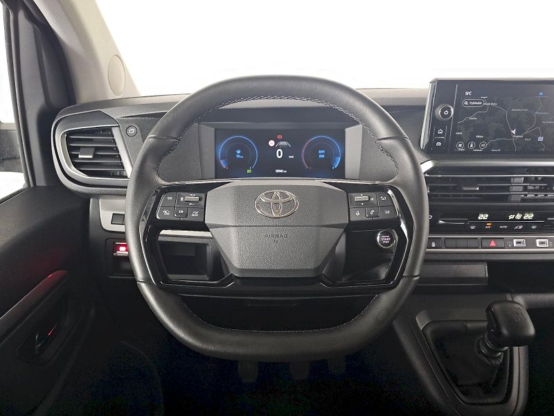 Toyota ProAce Verso (2025) L2 2.0D 106kW FAMILY WEBASTO 8 - fotka 9 z 31