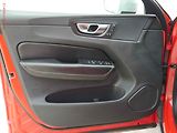 Volvo XC60 (2018) 2.0 T6 4x4, AT, navi, LED - náhled 16