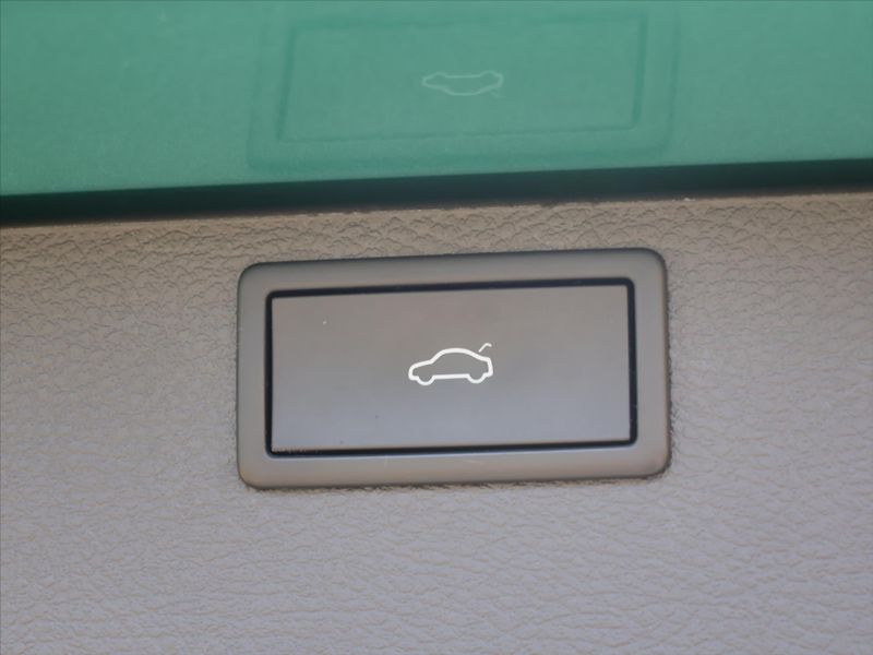 Volkswagen Multivan 2,0 TDI 150kW DSG Generation S - fotka 11 z 38