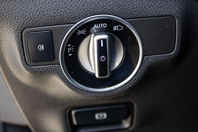 Mercedes-Benz Třídy A 4MATIC 2013 - fotka 36 z 41