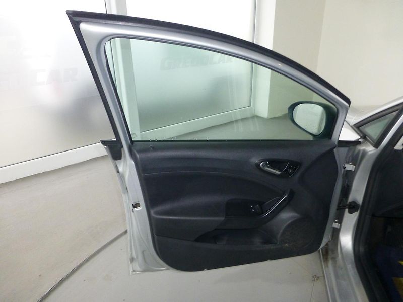 Seat Ibiza (2013) 1,2i-KLIMATIZACE*5DV**PARK.SEN - fotka 8 z 20