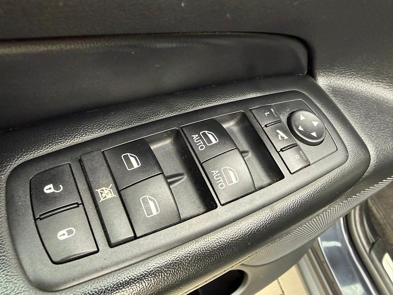 Jeep Grand Cherokee (2013) 3.0 CRDi 177kW S-LIMITED - fotka 19 z 20