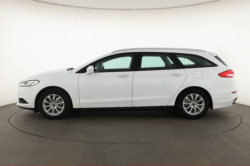 Ford Mondeo (2019) 2.0 TDCI, Automat, Navi - fotka 3 z 20