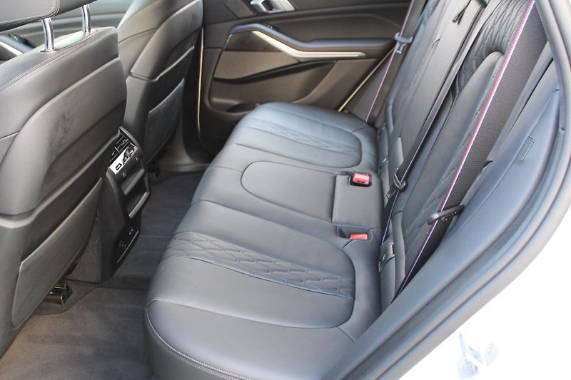 BMW X5 xDrive30d - fotka 17 z 23