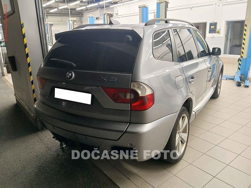 BMW X3 (2005) 3.0D xD, ČR, AT, xenon - fotka 2 z 3