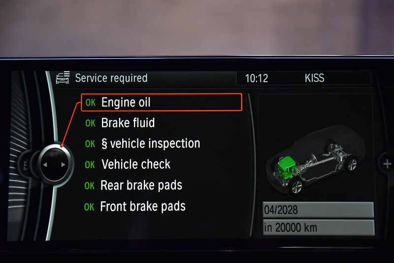 BMW Řada 5 520d M SPORT PAKET, PANORAMA - fotka 28 z 51