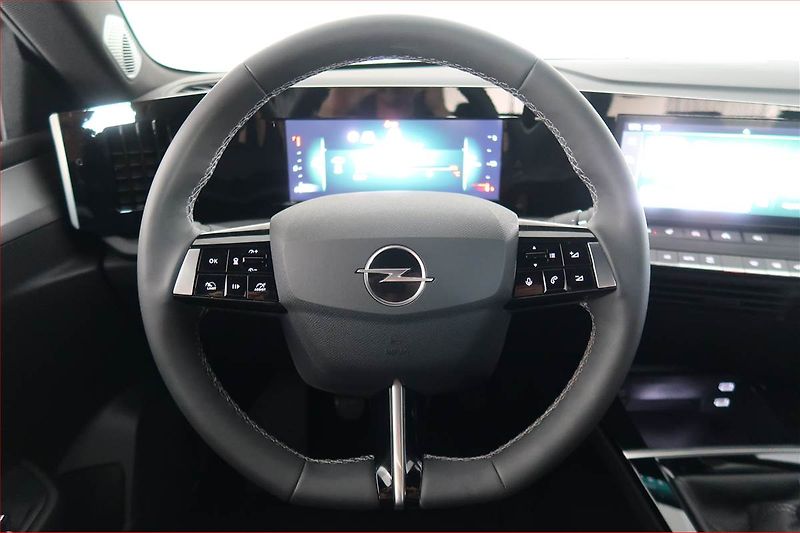 Opel Astra (2026) 1.2 Turbo - fotka 15 z 18
