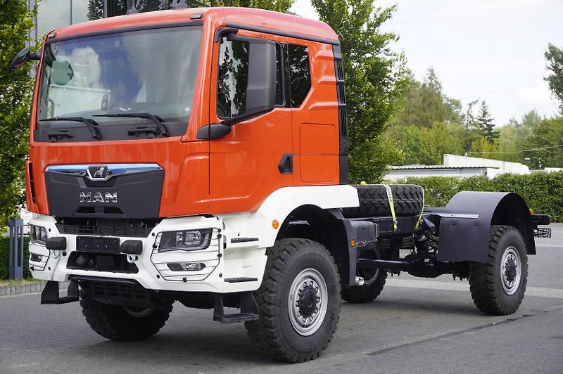 MAN TGM (2026) 18.250 4x4 / chassis 520 cm - fotka 6 z 24