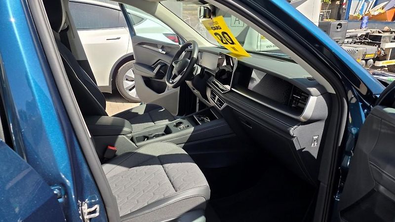 Volkswagen Tayron (2025) 1.5 eTSI 110 kW DSG7 zár.5let - fotka 15 z 36