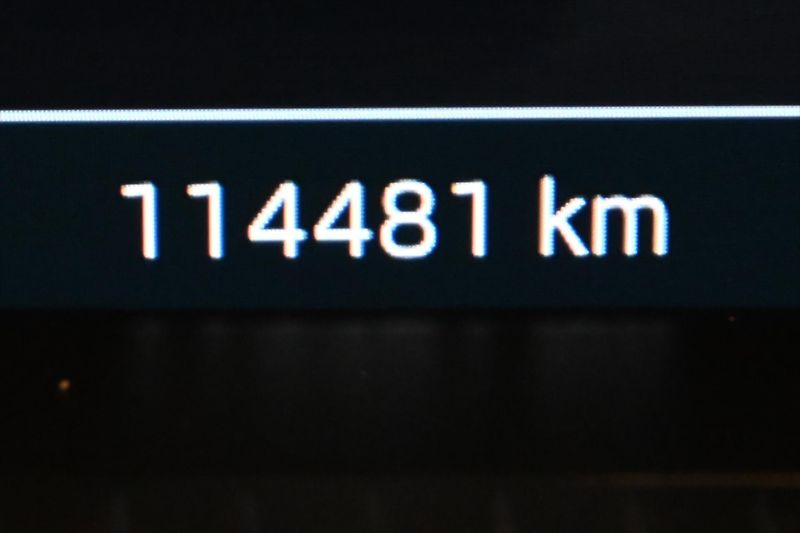 Škoda Superb 1,4 TSI iV 160KW DSG Ambition - fotka 17 z 31