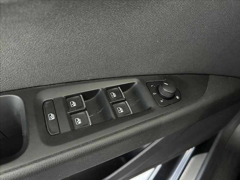 Seat Leon 1,5   TSI,SERVISKA,XCELLENCE - fotka 10 z 27