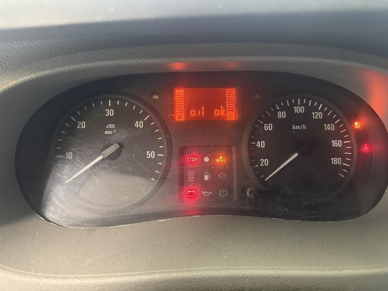 Opel Movano (2004) 14+1 míst - fotka 11 z 12