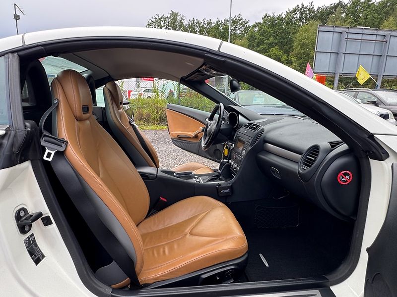 Mercedes-Benz SLK (2010) 3.0 AUTOMAT - fotka 16 z 29