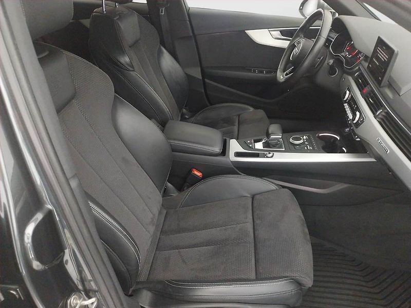 Audi A4 (2016) S-Line 2.0 TDI, 4X4, Automat - fotka 9 z 23
