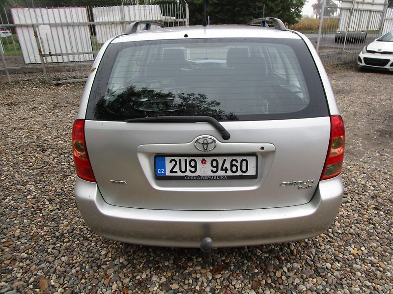 Toyota Corolla 1,4D-66KW-NOVÁ STK - fotka 4 z 12
