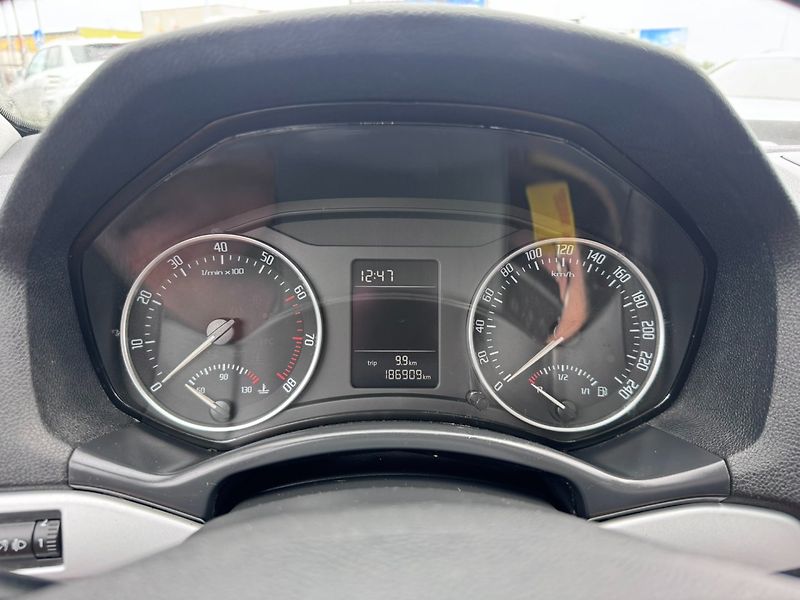 Škoda Octavia (2009) 1,4 TSI 90 KW 2. MAJ STK - fotka 25 z 50