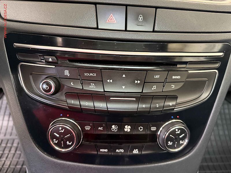 Peugeot 508 (2012) 2.0HDi, AC, tempo - fotka 14 z 18