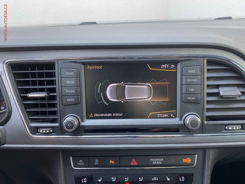 Seat Leon (2016) 1.4 TSi, FR, DSG - fotka 17 z 17
