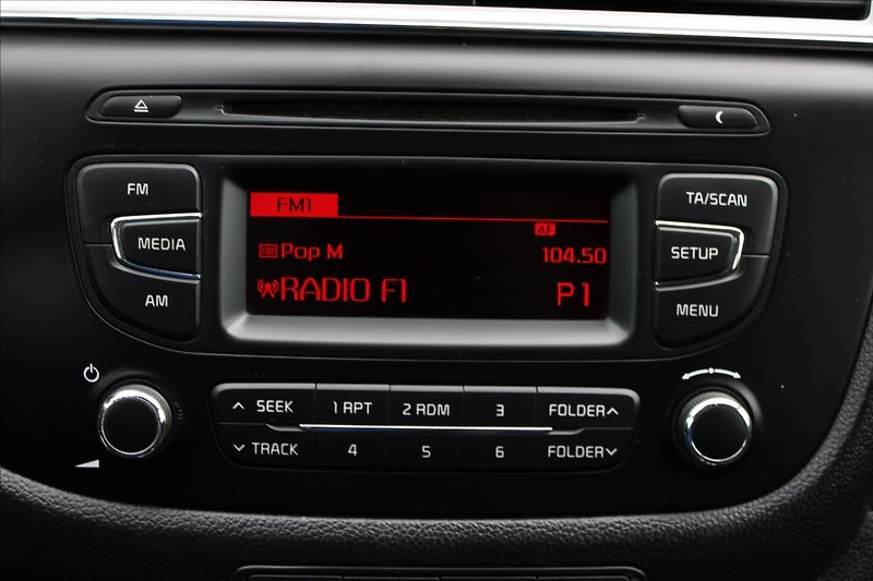 Kia Ceed 1,4 i  NOVÉ V ČR - fotka 11 z 21