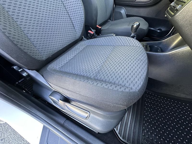 Škoda Roomster (2014) 1.2TSI/63kW * KLIMA * 2.Maj  - fotka 17 z 33