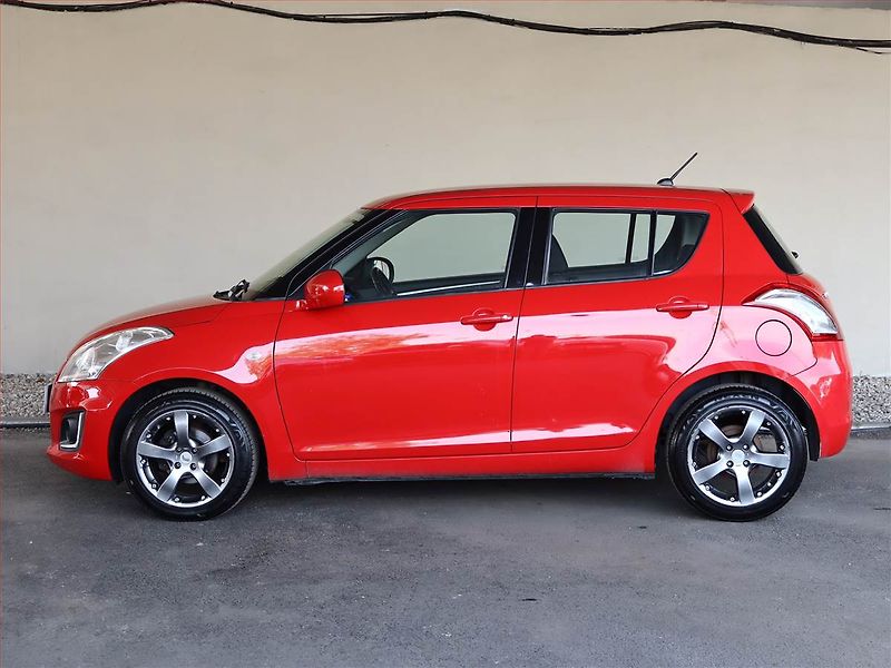 Suzuki Swift (2016) 1.2, Automat, Serv.kniha - fotka 3 z 14