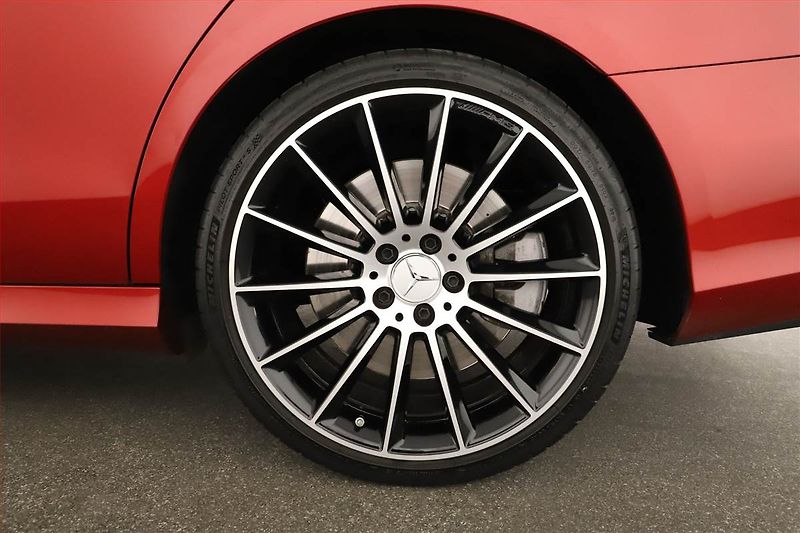 Mercedes-Benz Třídy E (2019) E 53 AMG 4MATIC+ - fotka 12 z 21