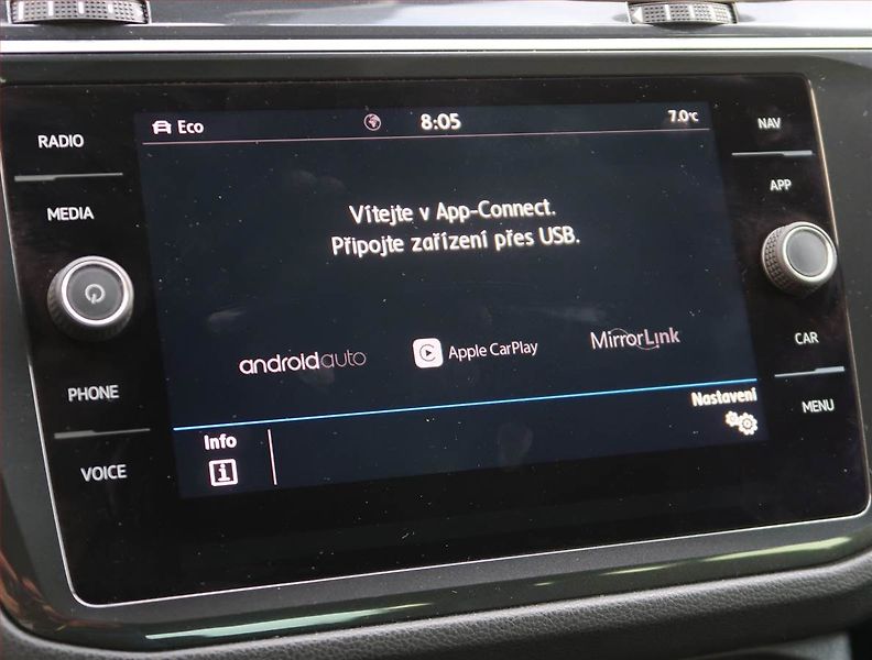 Volkswagen Tiguan (2019) Comfortline 2.0 TDI, 4X4 - fotka 21 z 22