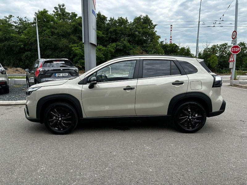 Suzuki S-Cross 4x4 Black Edition - fotka 4 z 10