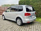 Volkswagen Touran 1,6 TDi  NAVI / kamera / ALU - náhled 2
