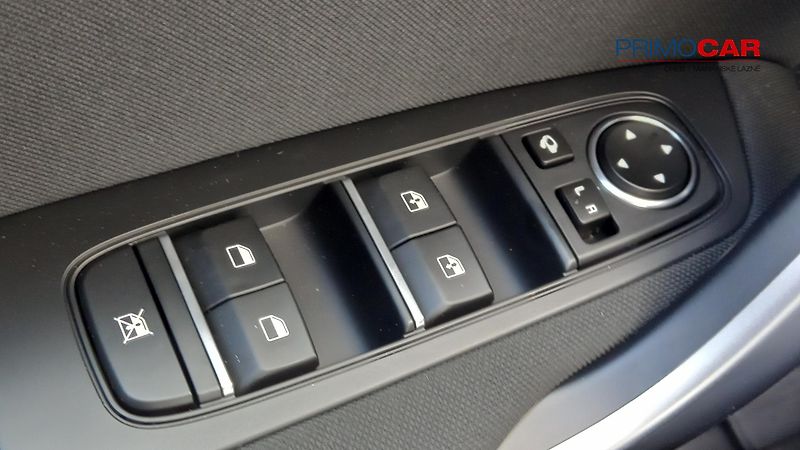 Kia Ceed SW (2024) 1,5 T-GDi TOP 7DCT Business - fotka 21 z 21