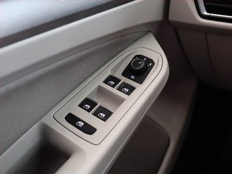 Volkswagen Golf (2021) 1.5 TSI, Serv.kniha, Tempomat - fotka 17 z 18