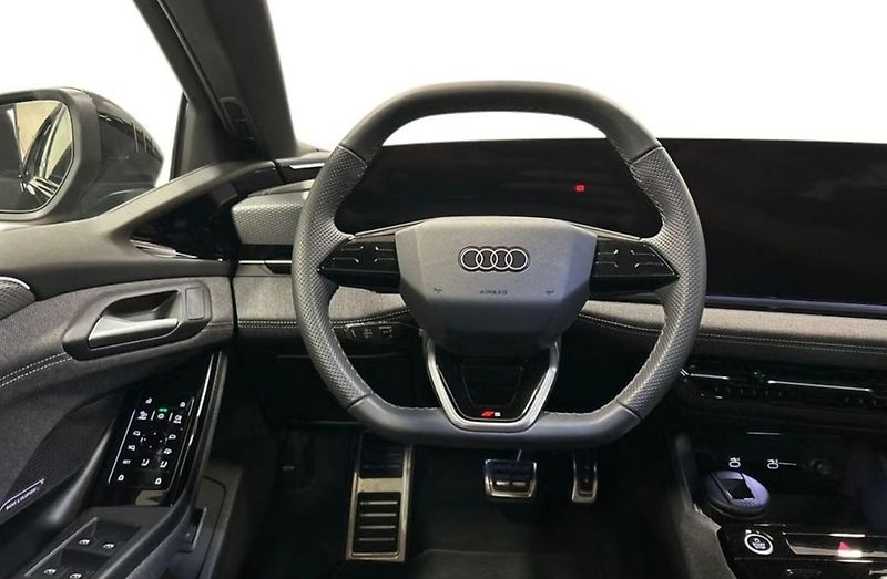 Audi A6 Avant e-tron Q 360k Tech Pro Pano - fotka 8 z 15