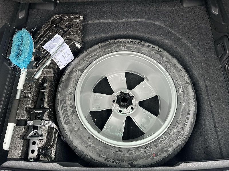 Volkswagen Passat Variant (2023) 2.0 TDI 4Motion DSG R-Line - fotka 29 z 35