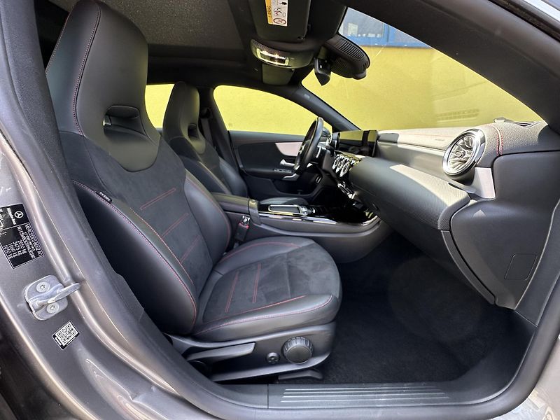 Mercedes-Benz CLA (2023) C180 AMG/PANAROMA/FACELIFT - fotka 20 z 44