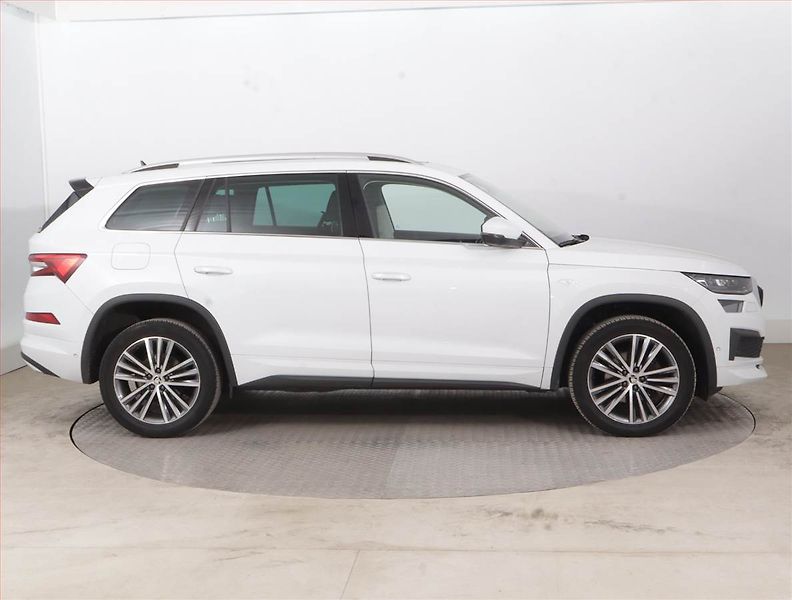 Škoda Kodiaq (2023) Laurin&Klement 2.0 TDI - fotka 6 z 18