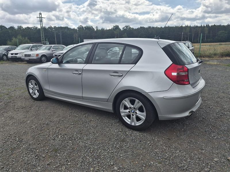 BMW Řada 1 116i, 90 kW, ALU - fotka 13 z 35
