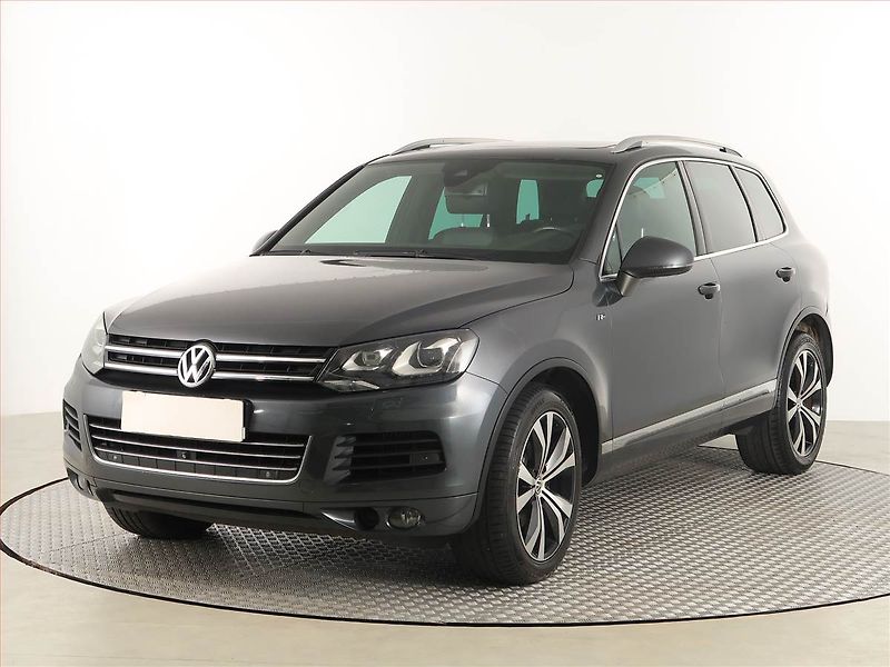 Volkswagen Touareg (2012) R-Line 3.0 TDI, 4X4, Automat - fotka 2 z 19