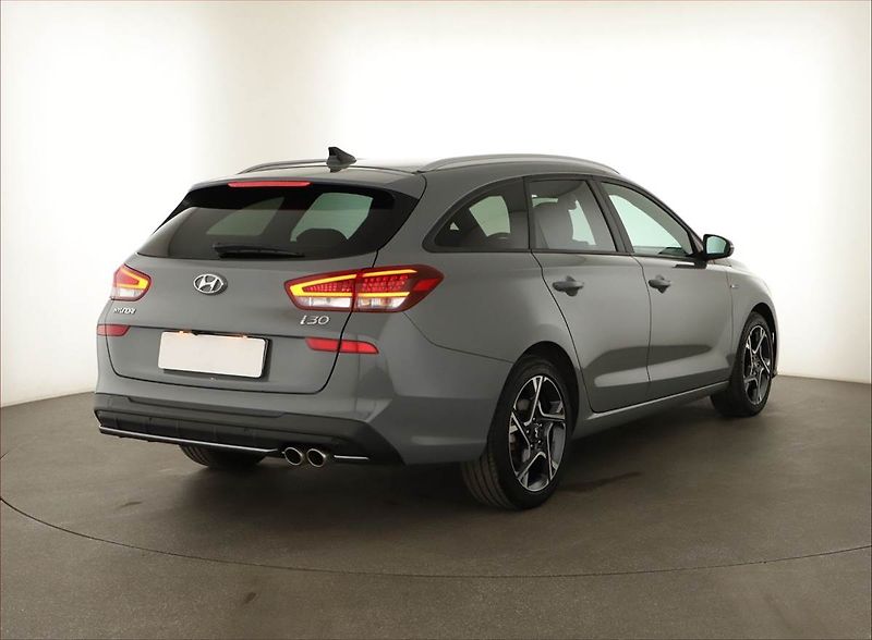 Hyundai i30 (2023) N-Line 1.0 T-GDI, ČR,1.maj - fotka 5 z 21