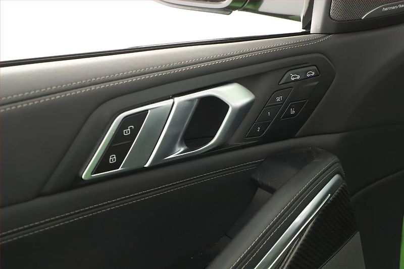 BMW X6 (2025) xDrive30d, M PAKET, VZDUCH - fotka 24 z 30